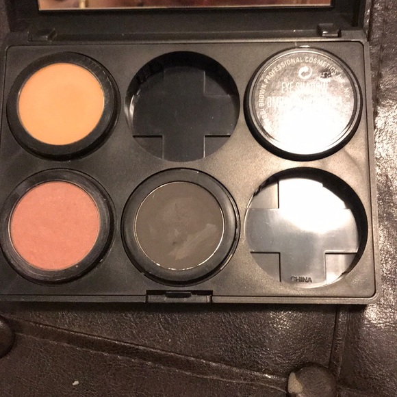 Bobbi Brown Makeup Bobbi Brown Essentials Eyeshadows Poshmark